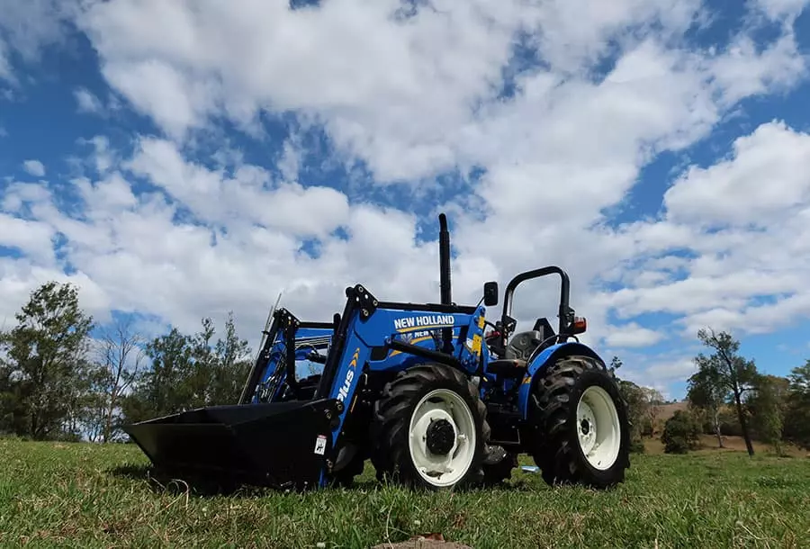 new-holland-tt350-tractor.webp